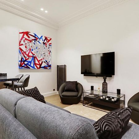 Pick A Flat'S Apartment In Triangle D'Or - Pierre 1Er De Serbie 파리 외부 사진