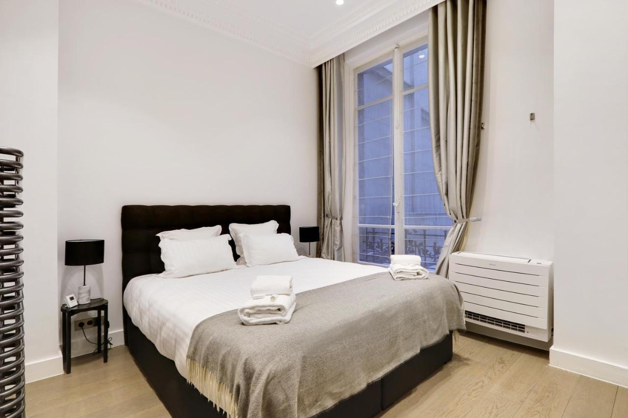 Pick A Flat'S Apartment In Triangle D'Or - Pierre 1Er De Serbie 파리 외부 사진